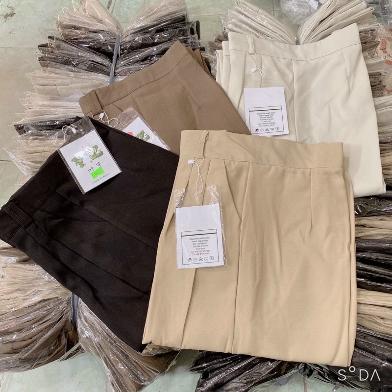 Quần âu dáng suông cải khuy lệch ống rộng