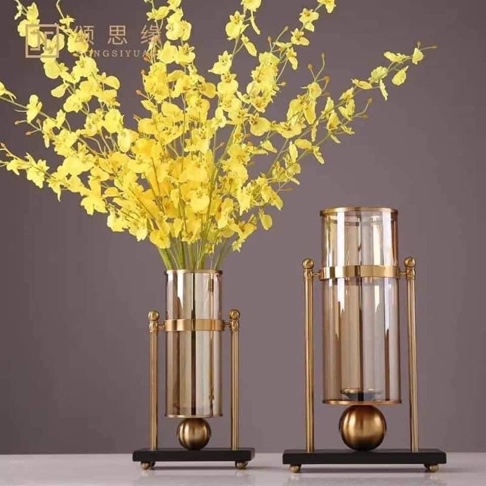 Lọ hoa khung sắt