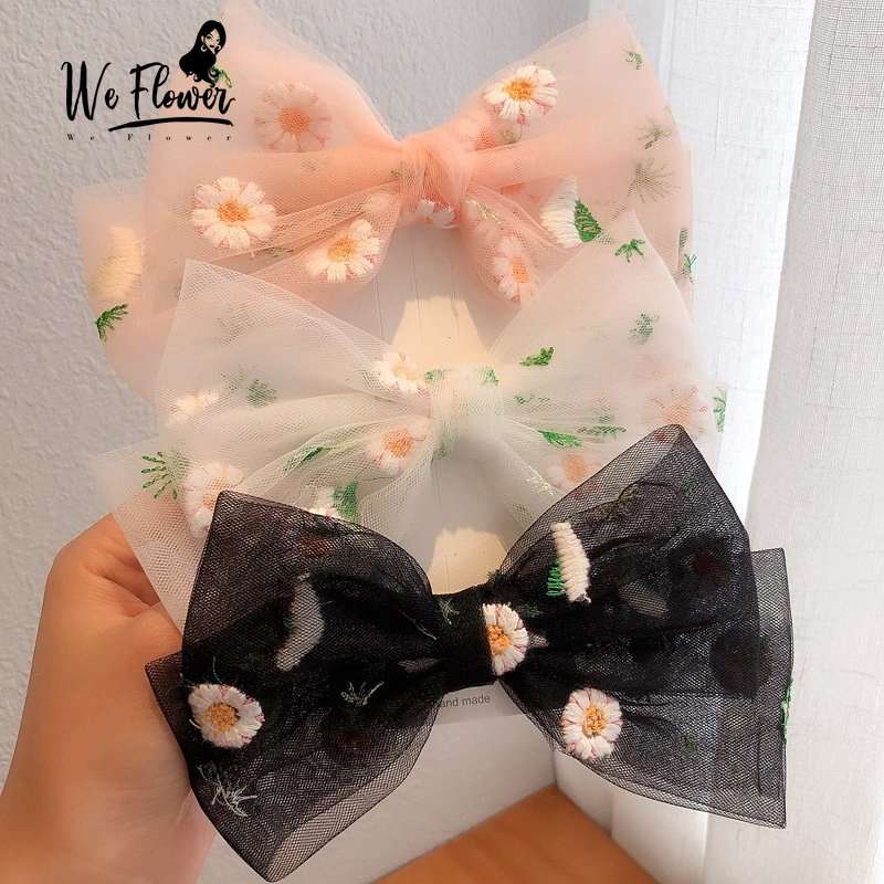 We Flower Kẹp Tóc Hình Nơ Thêu Hoa Cúc Phong Cách Hàn Quốc Dành Cho Nữ