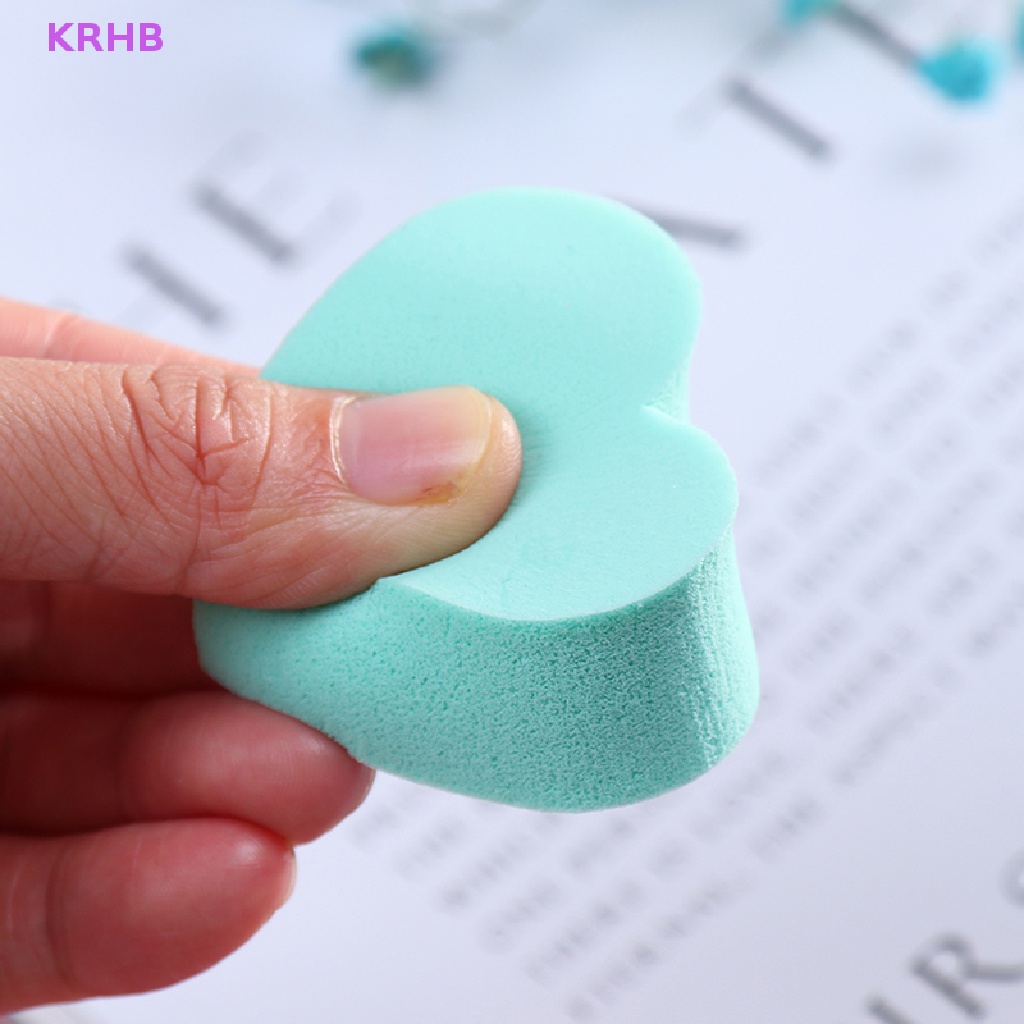 Set 4 Mút Trang Điểm Trái Tim Màu Kẹo Ngọt Xinh Xắn