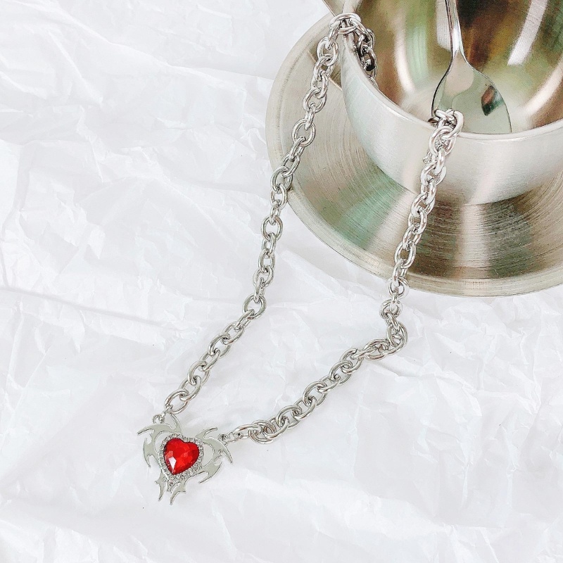 Vòng cổ Mặt Hình Trái Tim Chất Liệu Hợp Kim Dày Dặn Cho Nữ