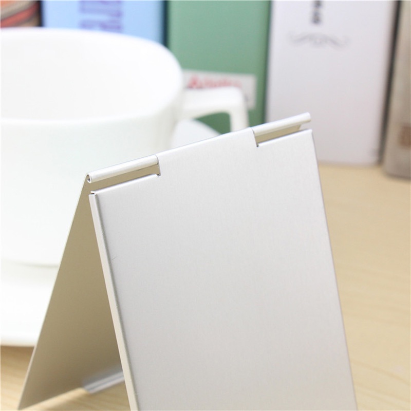 Gương Trang Điểm Mini Cầm Tay Có Thể Gập Lại Tiện Dụng