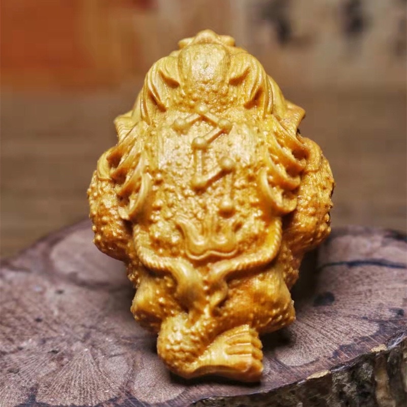 Tượng gỗ Thiền Thừ chiêu Tài lưng có Thất Tinh.