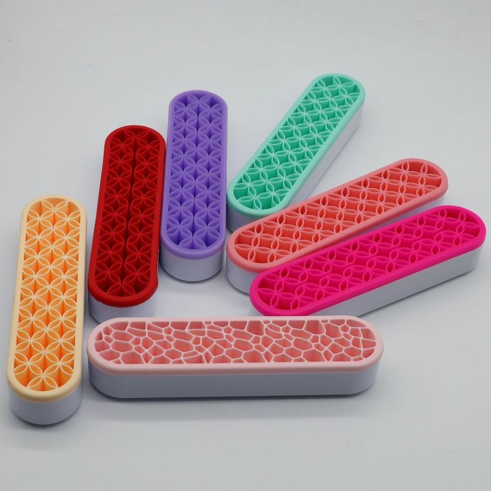 Giá Đỡ Cọ Trang Điểm Tiện Lợi