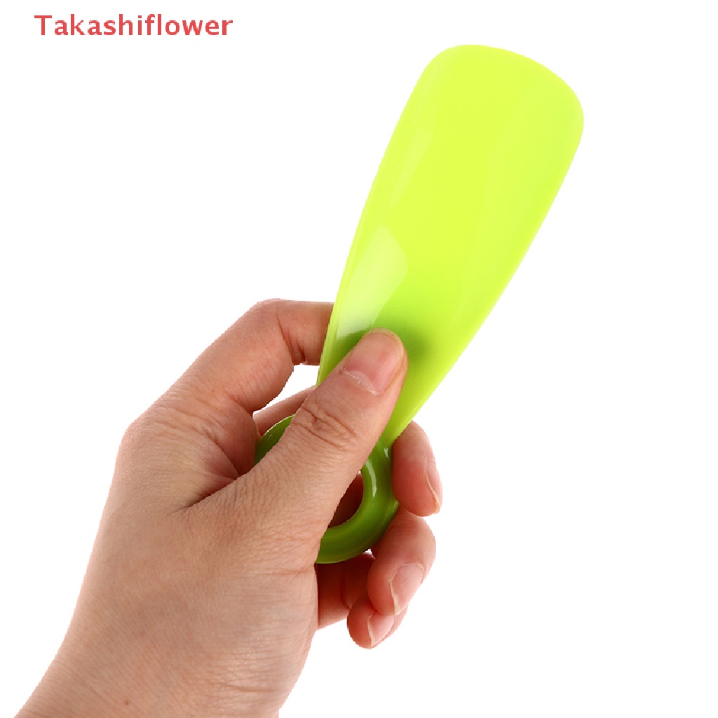 (Takashiflower) Dụng Cụ Hỗ Trợ Nâng Giày Bằng Nhựa Dẻo Chắc Chắn Hình Muỗng