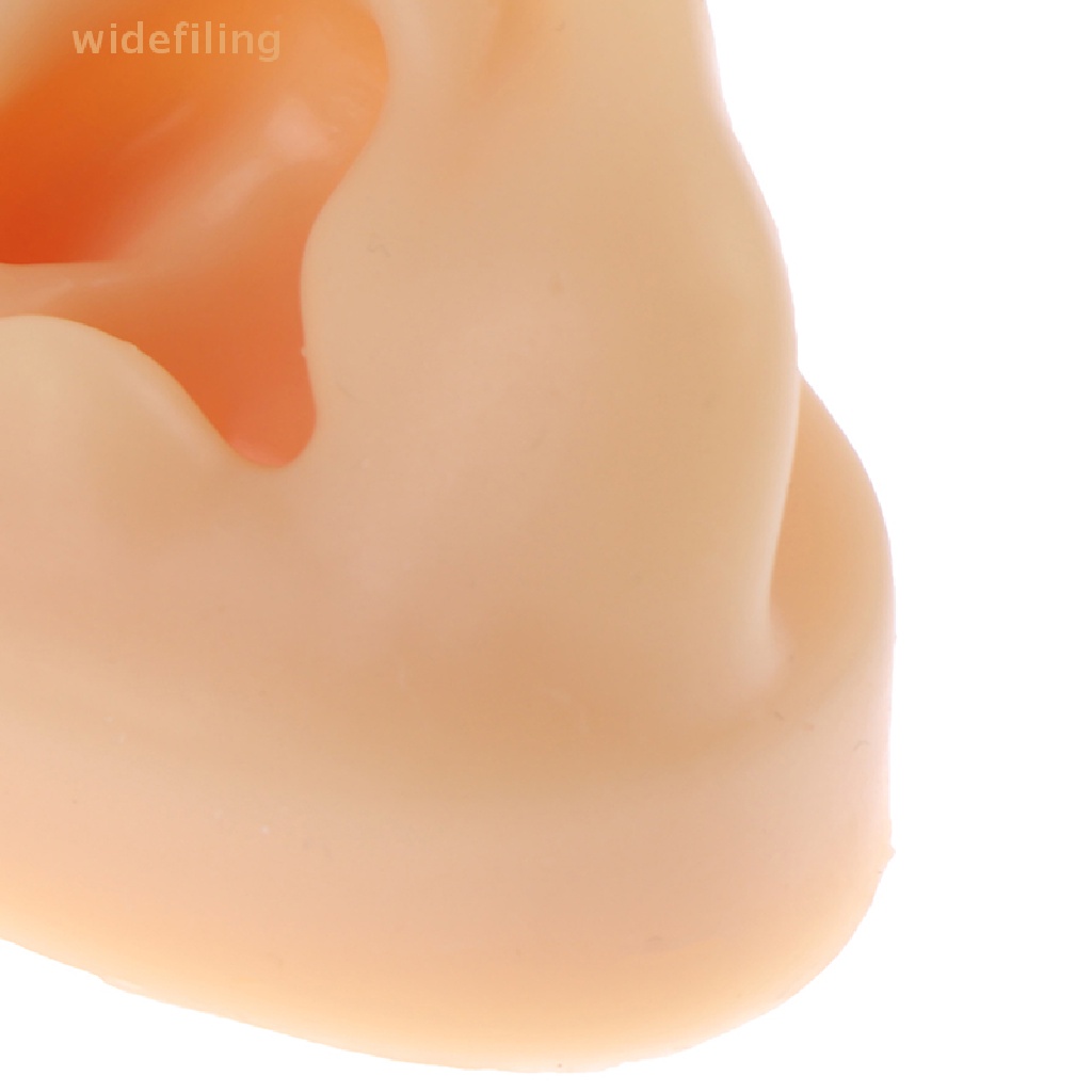 1 Mô Hình Trưng Bày Trang Sức Bằng Silicone