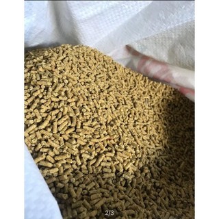 Cám viên cho gà, vịt, chim