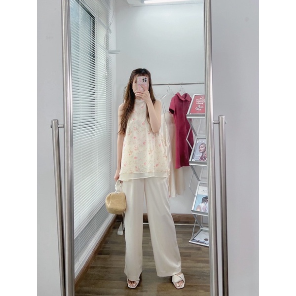 Set áo yếm khoét tay cột nơ hai bên hoa nhí và quần lụa trơn đồ Tết Áo Yếm Như Ý - Sibling House