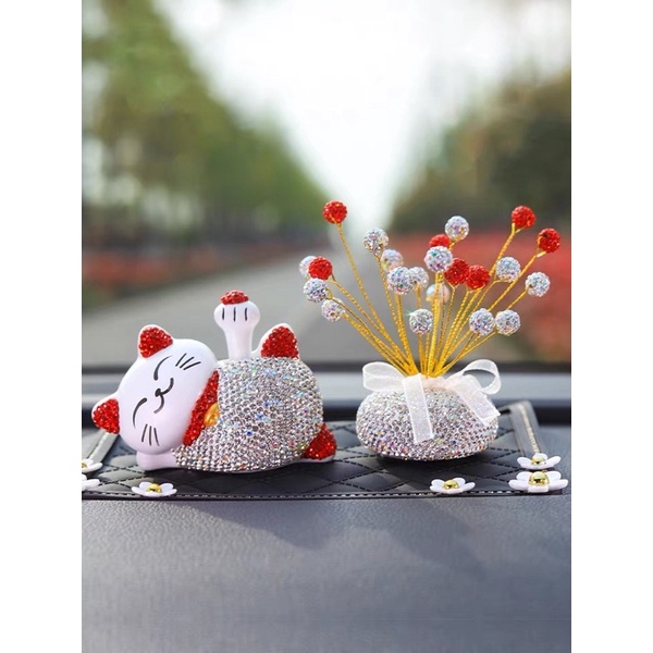 Mèo Thần Tài Vẫy Tay Để Taplo Xe Hơi - Mèo Thần Tài Đính Đá Trang Trí Taplo ô Tô