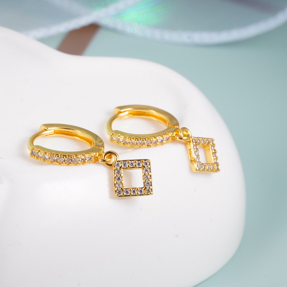 Khuyên Tai Tròn Mạ Vàng 18K Đính Đá Zircon Thời Trang