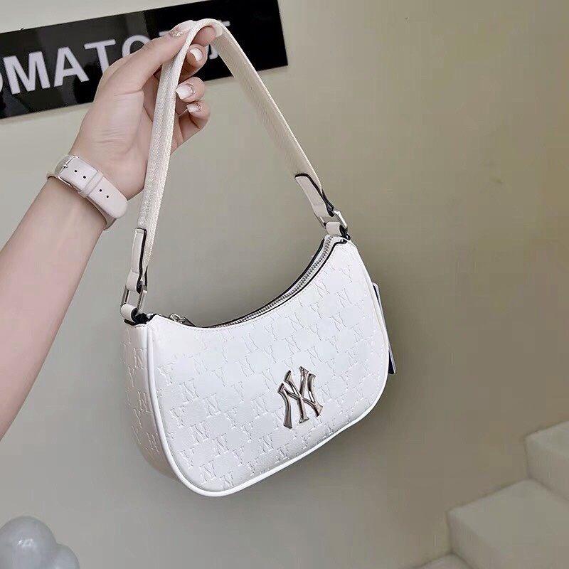 Túi xách MLB kẹp nách da chìm Túi NY đeo vaifull tag code size 24 - ZENI.STORE