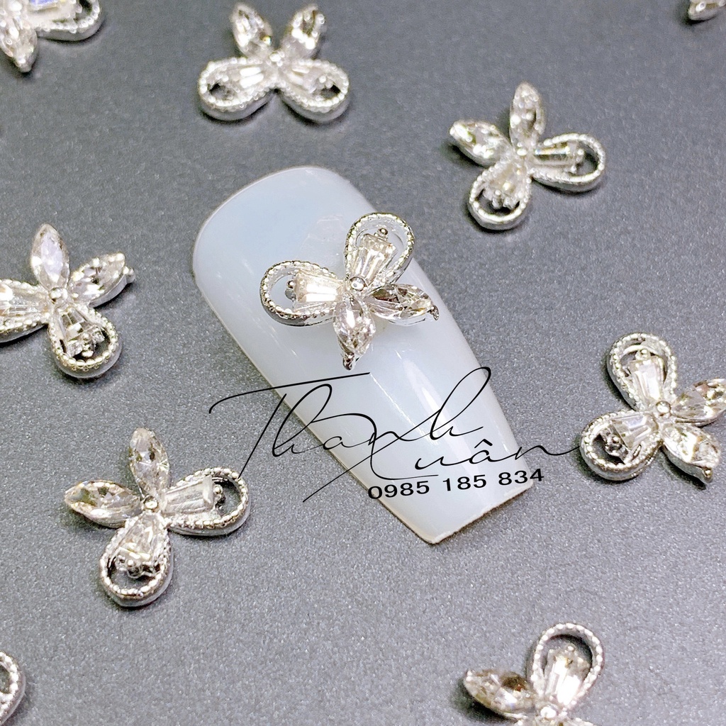 [charm nail] charm bướm mẫu mới