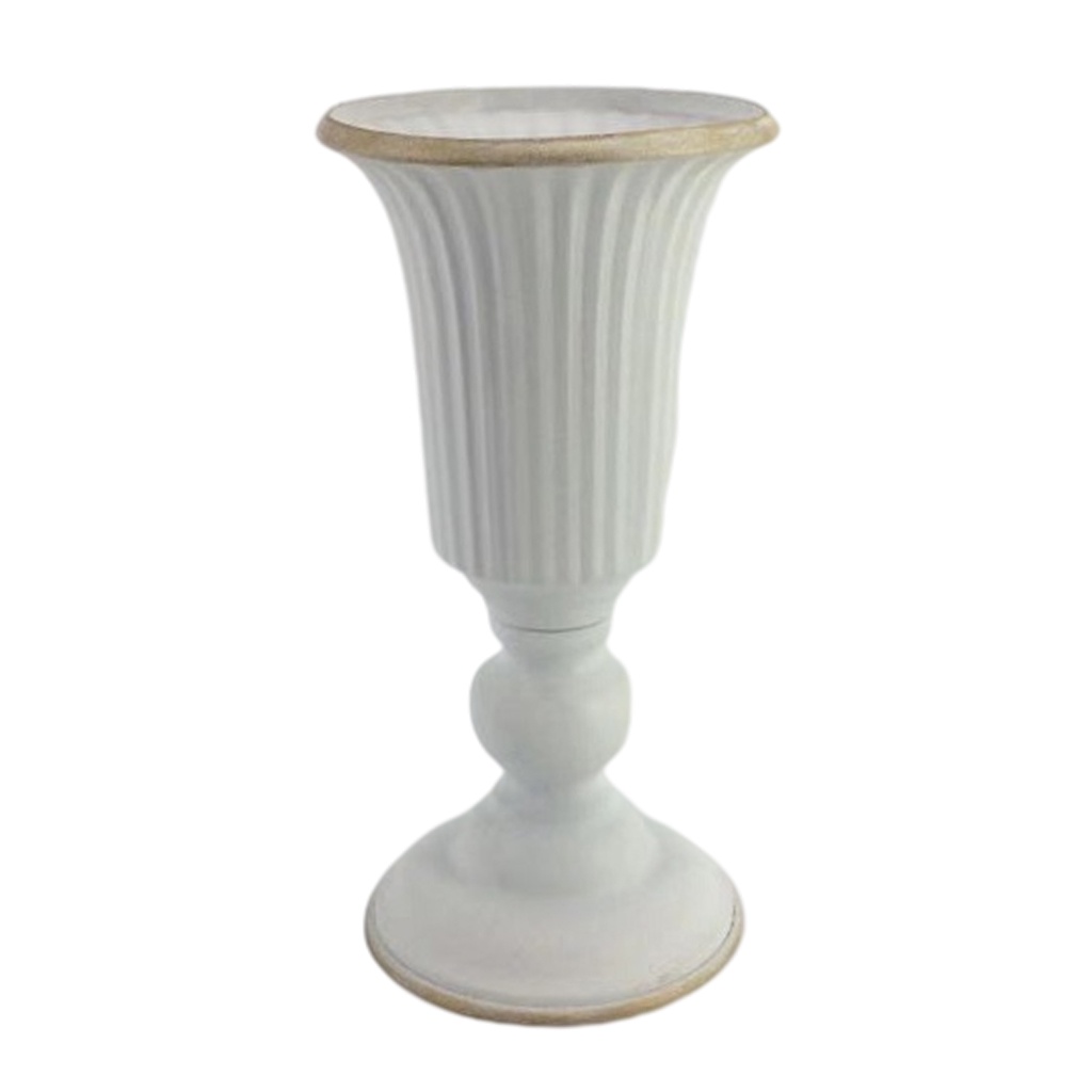 Chậu hoa bằng kim loại hình dạng ly rượu thủy tinh trang trí nhà cửa