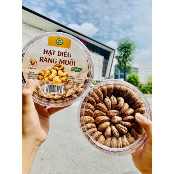 Hạt Điều Rang Muối Xếp Hoa Hộp 500gr