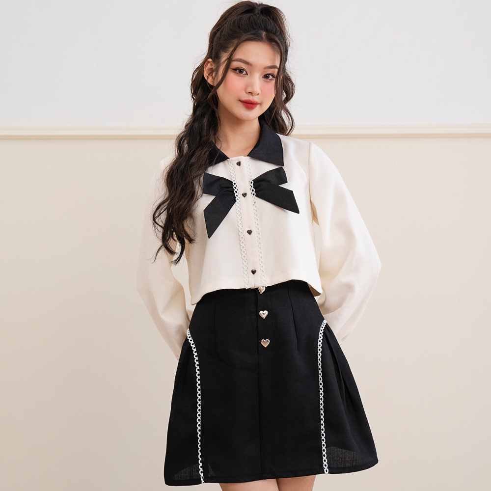 BLEUBIRD Set gồm áo và chân váy Mabel Set