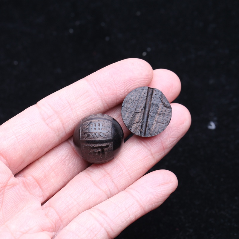 Vòng Tay Phật Bằng Gỗ Mun Tự Nhiên 15mm 20mm