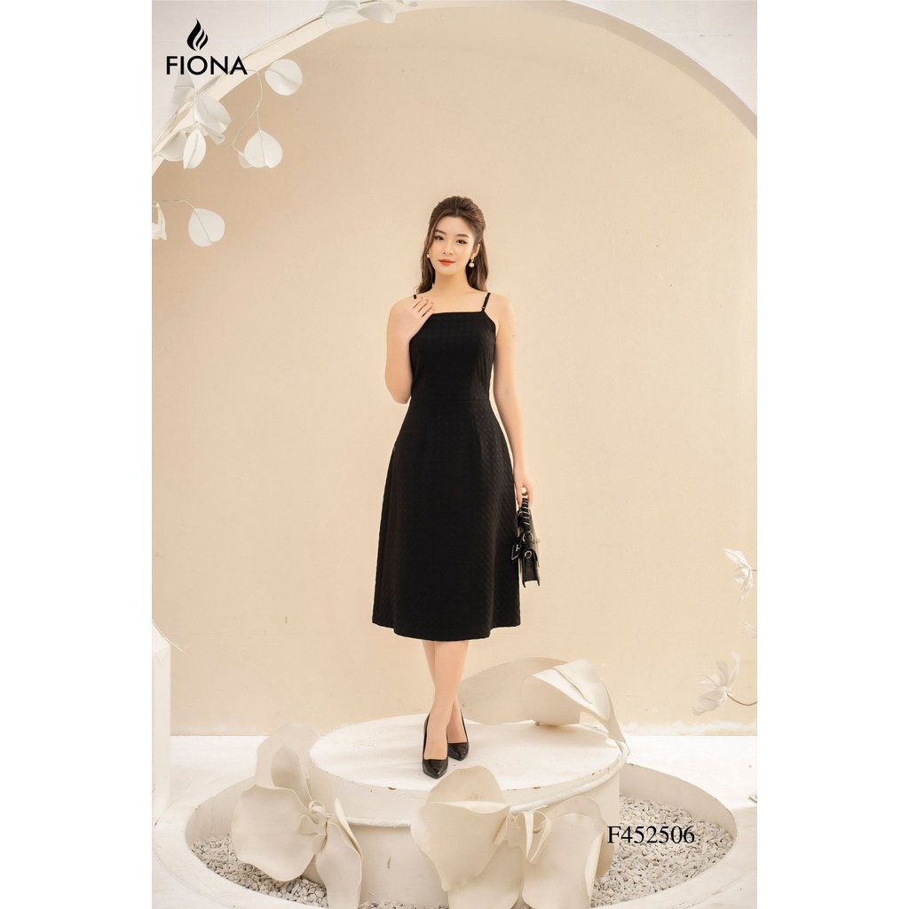 Đầm hai dây nữ Fiona dáng A họa tiết ô vuông nổi chất liệu xốp Hàn mềm rủ F452506