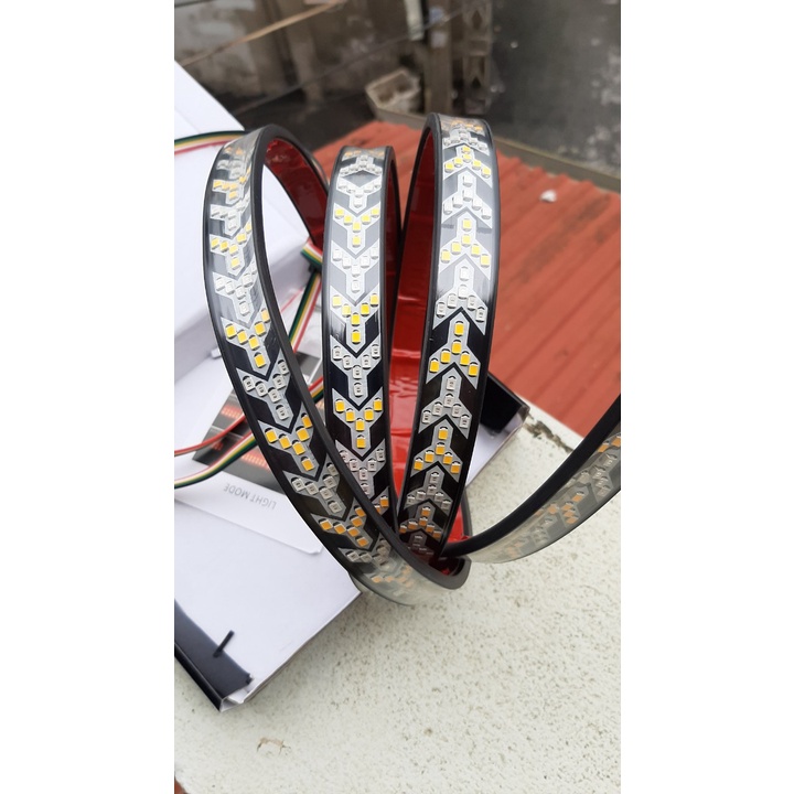 Dây đèn led sau xe siêu xinh , hàng bao xịn , mịn , cực đẹp