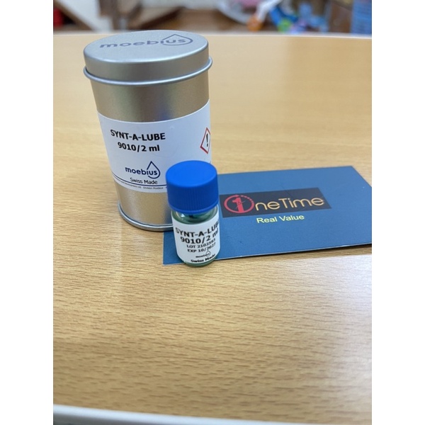 Dầu Thuỵ Sĩ tra đồng hồ cơ Moebius 9010 dung tích 2ml , chuẩn chính hãng