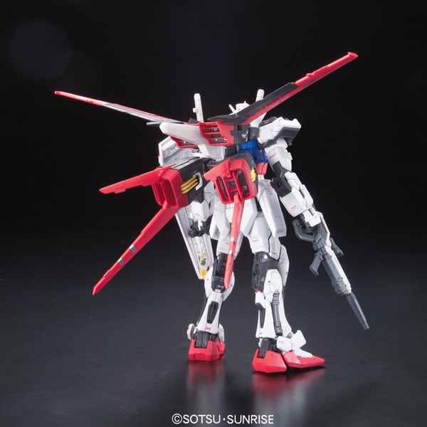 Mô Hình Lắp Ráp Gundam RG 1/144 Aile Strike