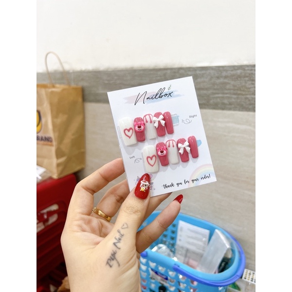 Nail box thiết kế gấu dâu mix nơ