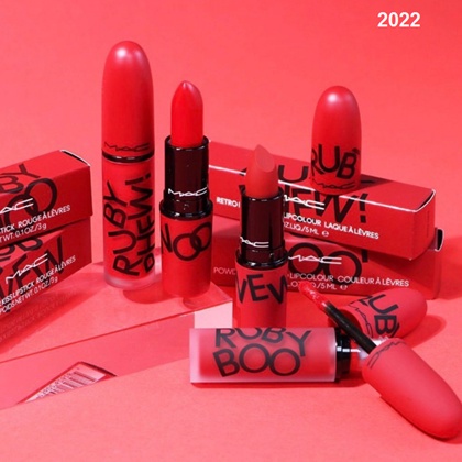 Bộ sưu tập son môi MAC phiên bản lễ hội • Ruby Woo’s Party Crew