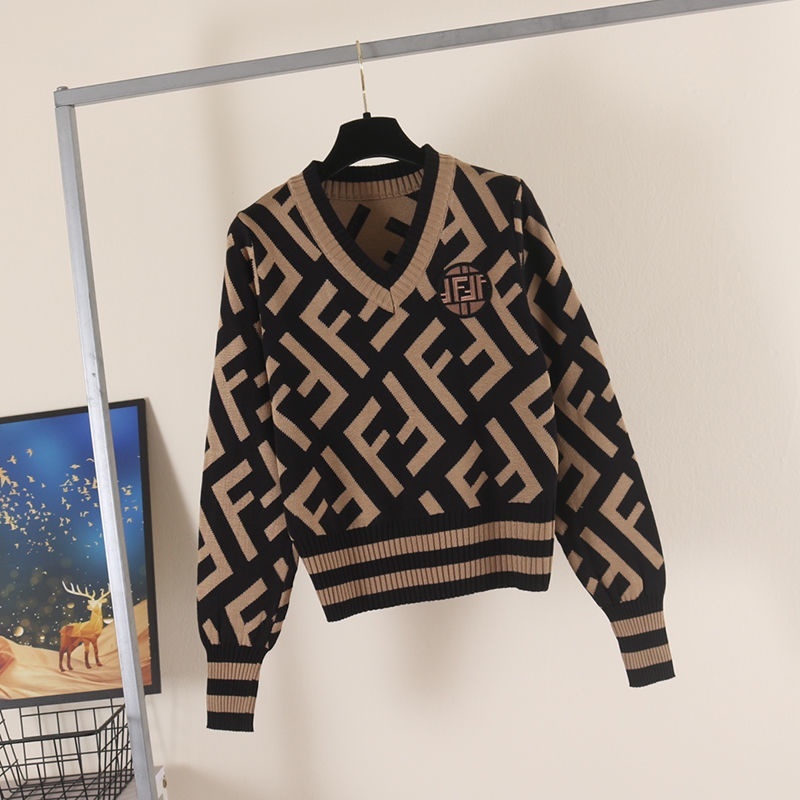 Hàng Có Sẵn!Fend!Áo Khoác Cardigan Dệt Kim Cổ Chữ V Thiết Kế Mới Thời Trang Dành Cho Cặp Đô