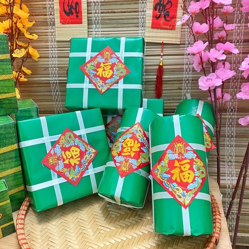 Mô hình bánh chưng, bánh tét, giò trang trí Tết, decor phông nền chụp ảnh tết