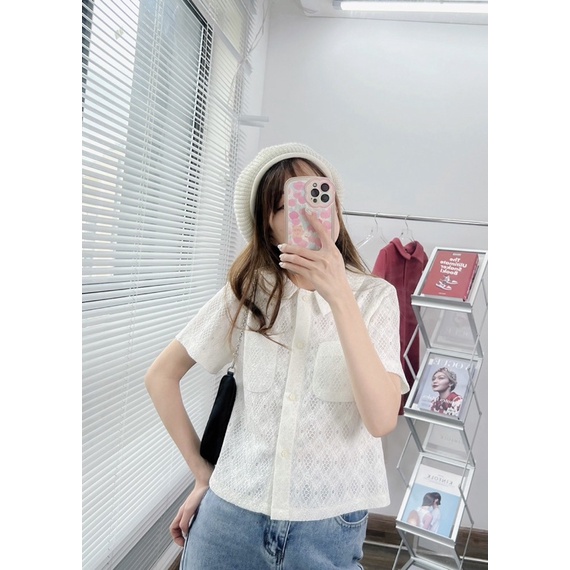 Áo sơ mi kiểu tay ngắn cổ nhọn phối túi hai bên vải ren cao cấp Ritina Shirt - Sibling House