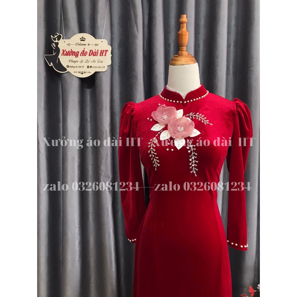 Áo dài nhung đỏ thêu hoa đính kết tham dự lễ tết sang trọng