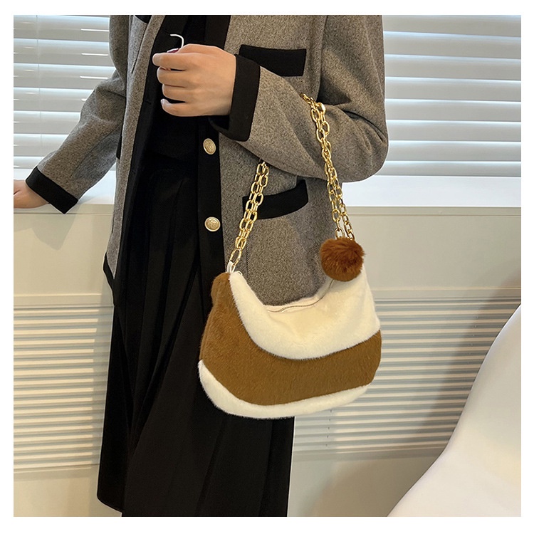 Túi Xách JASMIN NOIR Đeo Vai Chéo Hình Bán Nguyệt Phối Dây Xích Cá Tính Cho Nữ