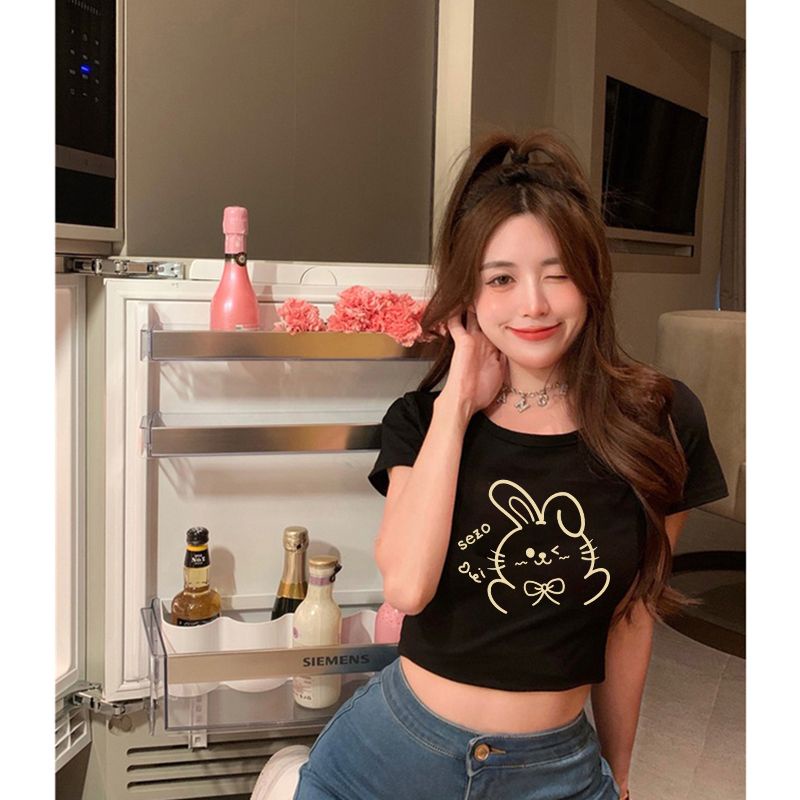 QADCOL Áo Croptop Tay Ngắn Màu Trắng Thiết Kế Mới Năng Động Thời Trang Dành Cho Nữ