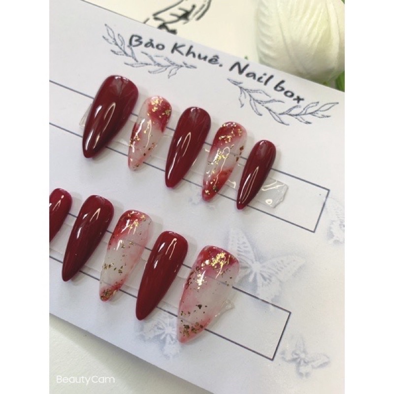 Nail box, móng giả thiết kế loang đỏ