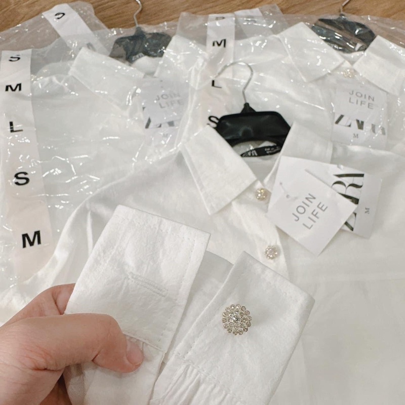 ÁO SƠ MI CÚC HÌNH HOA