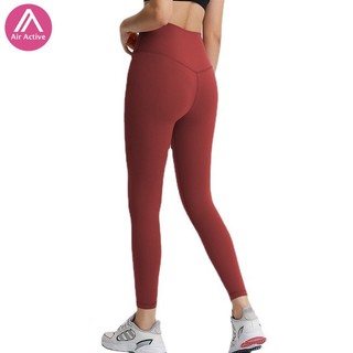 Quần legging thể thao lưng cao dành cho bạn nữ mặc khi tập gym yoga