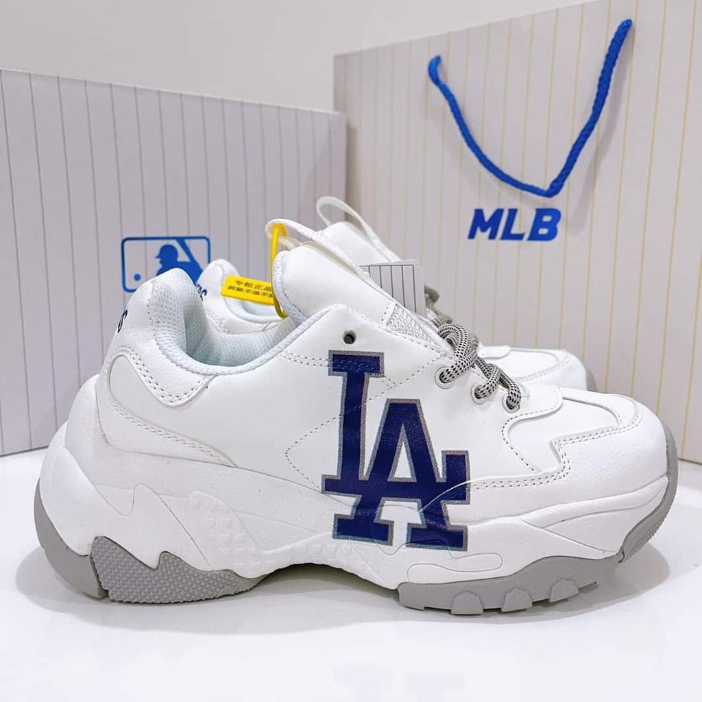 Giày thể thao MLB LA trắng đế tách ,đế nâu màu xám hot trend nam nữ kiểu dáng sneaker đỉnh của chóp.
