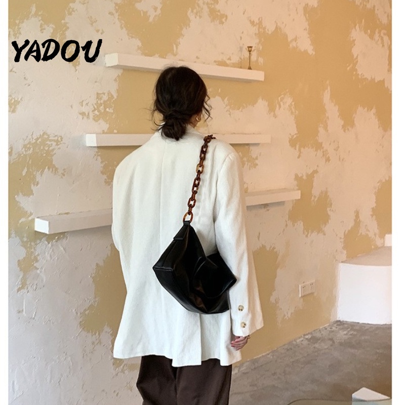 Túi Đeo Chéo Da PU Phối Acrylic Mềm Thời Trang Hàn Quốc Cho Nữ
