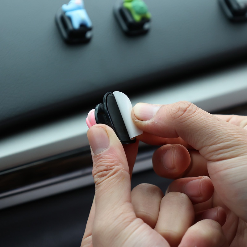 Móc Treo Đồ Mini Đa Năng Họa Tiết Hoạt Hình Dễ Thương Trang Trí Nội Thất Xe Hơi
