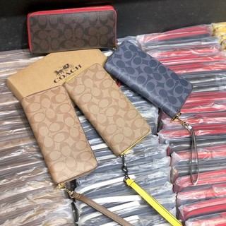 Ví dài C Long Zip Wallet