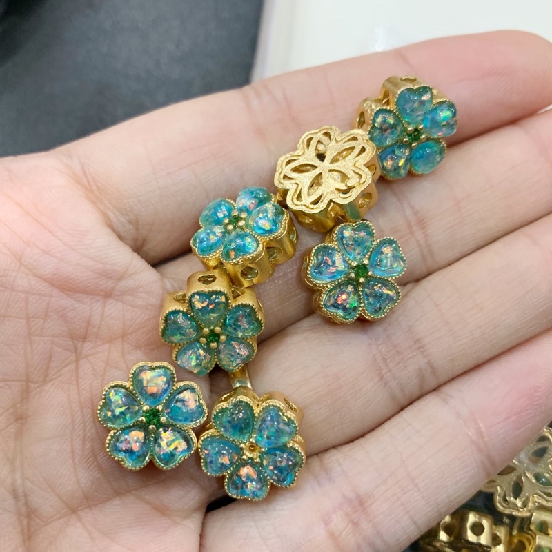 Charm hoa may mắn - KL065