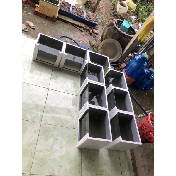 Thùng xốp gắn kính không đèn 70 x 50 x 54