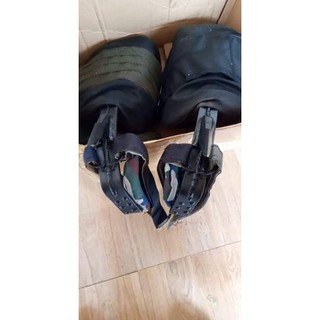 Giày trèo cây hái lan bắt ong