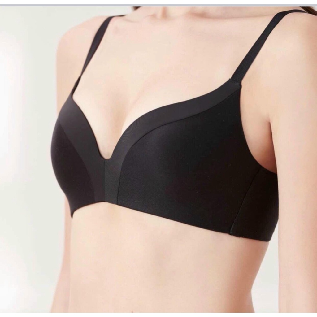Áo lót nữ nâng ngực không gọng Triumph 1610/2289 mút mỏng, cúp quả trơn, bản lưng 2 móc cài mang đến sự thoải mái tối đa