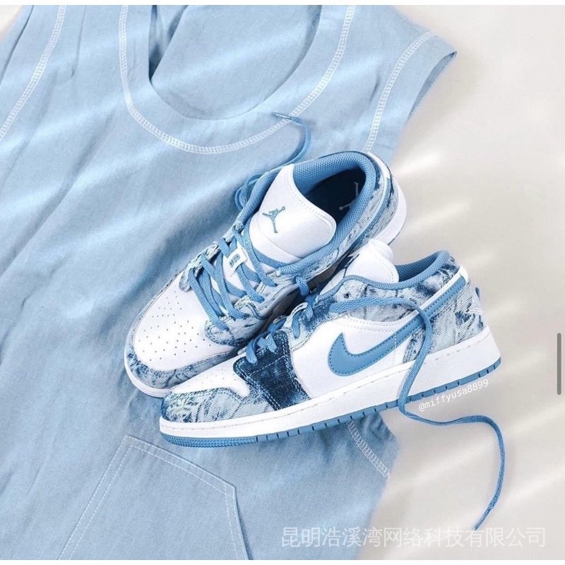 Giày Thể Thao Air Jordan 1 Chất Liệu denim 100% Chính Hãng Dễ Giặt