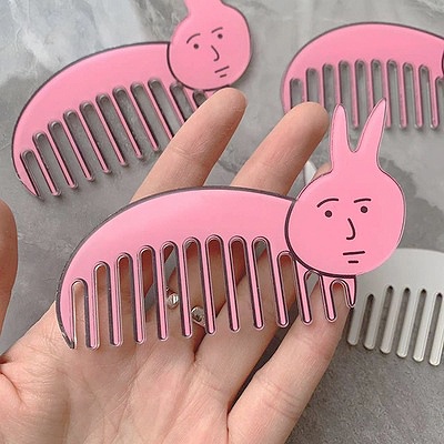 1 Lược Chải Tóc Chống Tĩnh Điện Hình Thỏ Hồng Dễ Thương