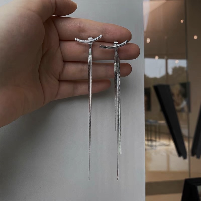 Bông tai đính hạt dài