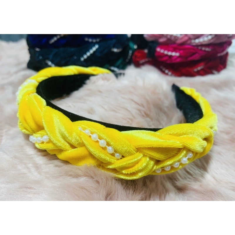 Bờm nhưng Tết dây ngọc