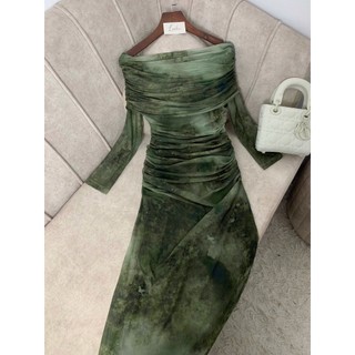 Váy thiết kế MM bộ sưu tập mới màu rêu trễ vai