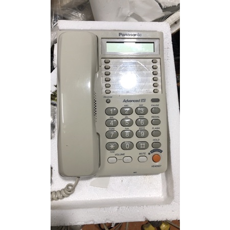 Máy điện thoại bàn Panasonic KX T2371 hai lỗ cắm dây line