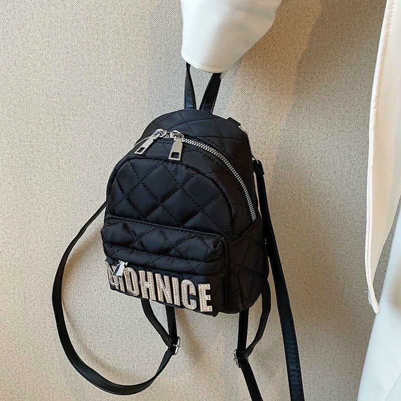 Balo Mochino thời trang nữ